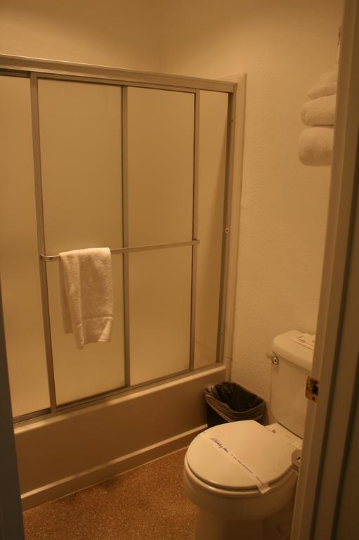 Cedarville Jnr Hotel الغرفة الصورة