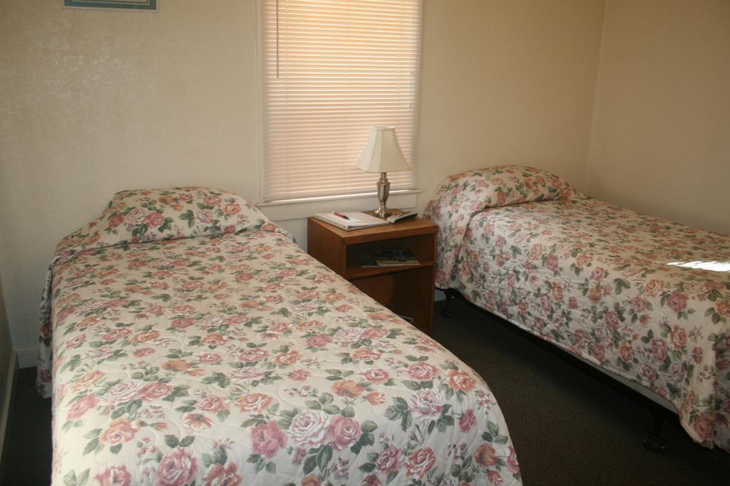 Cedarville Jnr Hotel الغرفة الصورة