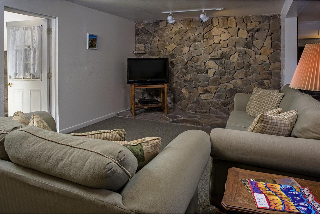 Cedarville Jnr Hotel الغرفة الصورة